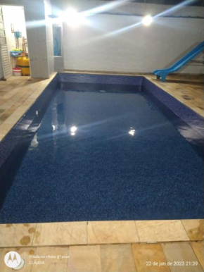 Casa com piscina aconchegante e relaxante